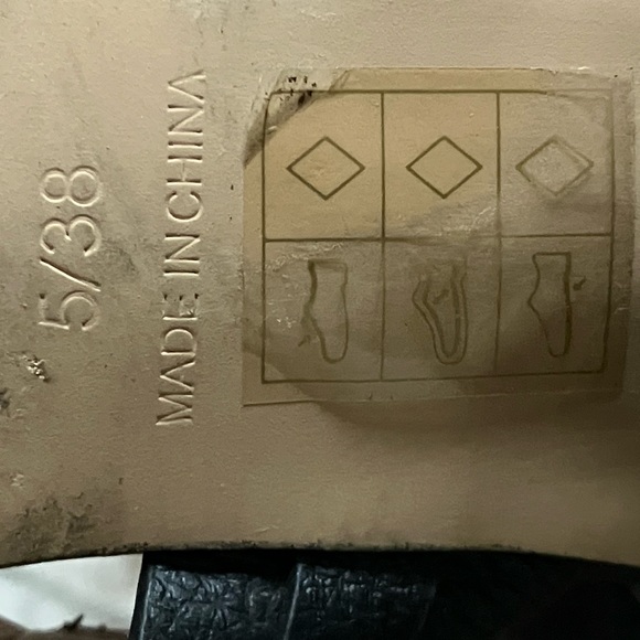 Strappy silver buckle sandals - Picture 5 of 6